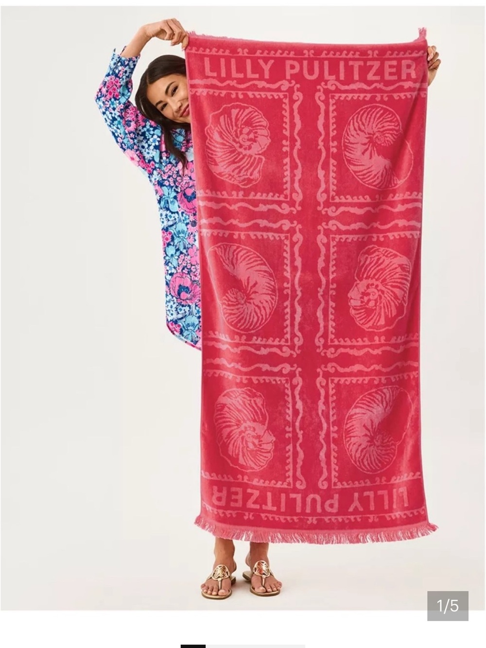 NWT Lilly Pulitzer Jacquard Beach Towel in Paradise Punch